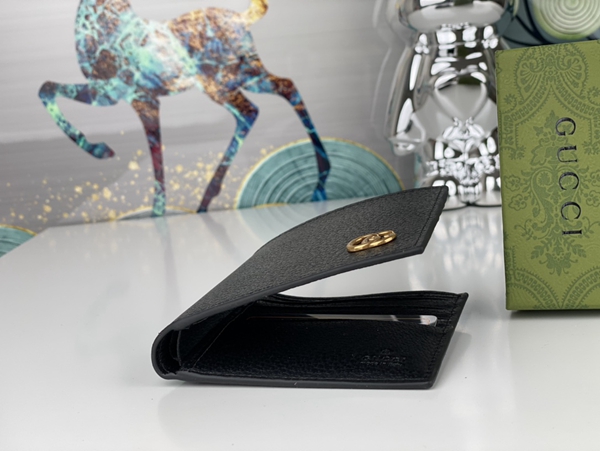 グッチ財布コピー内部構造